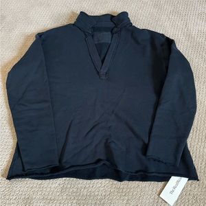 Frank and Eileen pullover travel sweatshirt